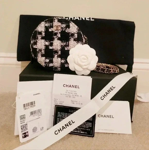 Chanel Ribbon Tweed Round Clutch with Chain - Picture 7 of 12